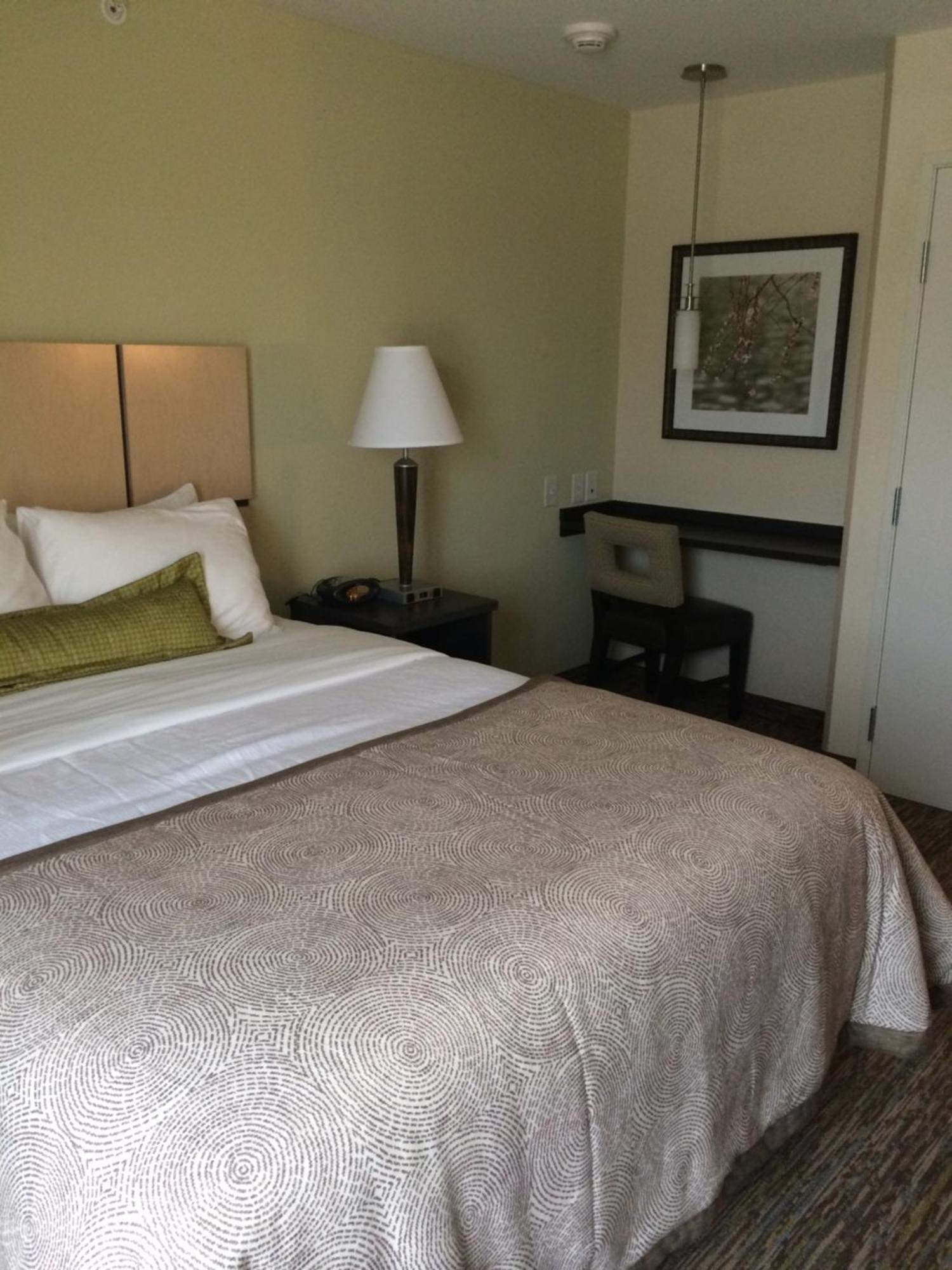 Candlewood Suites Bloomington By Ihg Esterno foto