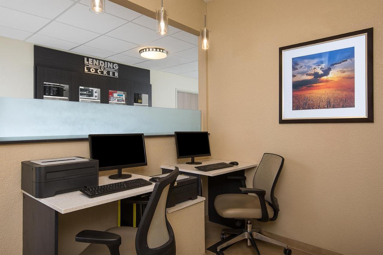 Candlewood Suites Bloomington By Ihg Esterno foto