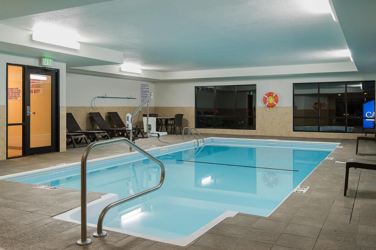 Candlewood Suites Bloomington By Ihg Esterno foto